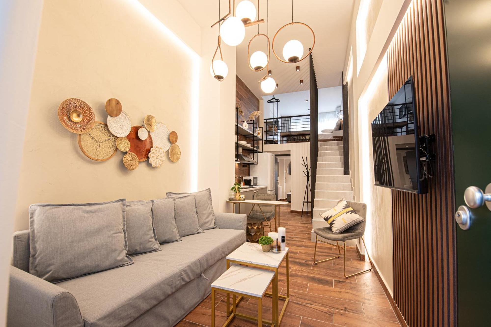Luxe Loft Near Seaside *